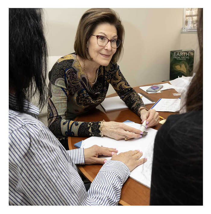 Jewlry consultation with Esther Fortunoff-Greene