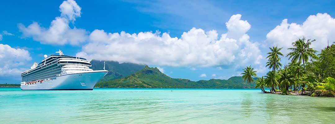 How to Style Your Cruise and Resort Wear Jewelry