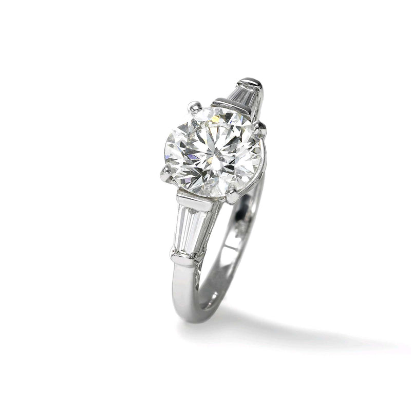 Round Diamond Ring, 0.69 Carat, Platinum