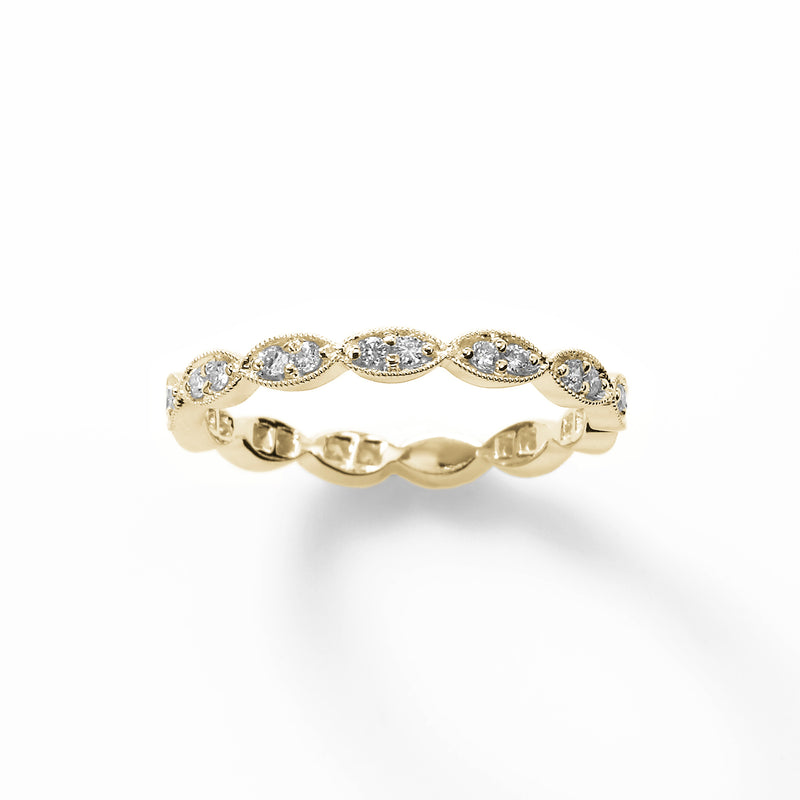 Scalloped Design .25 carat Diamond Band, 18K Yellow Gold